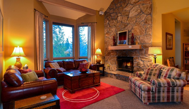 Pemberley - Luxury Peak 9 Ski In/Out w/2 Master Suites + 2 Bedrooms - Hot Tub
