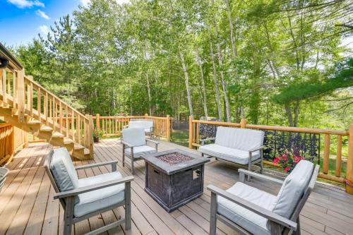 Pembine Cabin with Expansive Yard, Fire Pit and Grill!