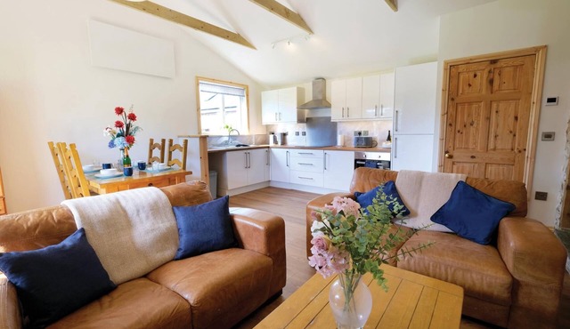 Pen Dragon - 2 Bedroom Cottage - Pen-Clawdd