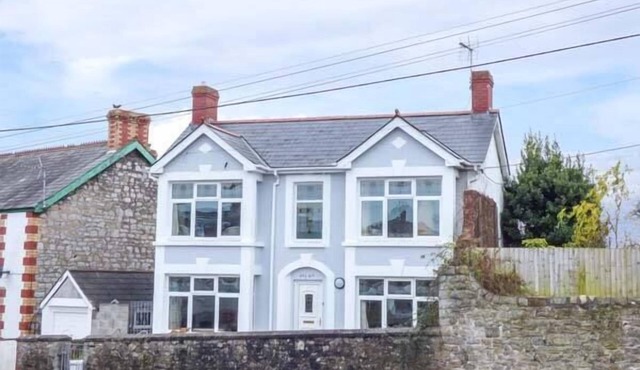 PEN HILL, family friendly, with a garden in Llantwit Major