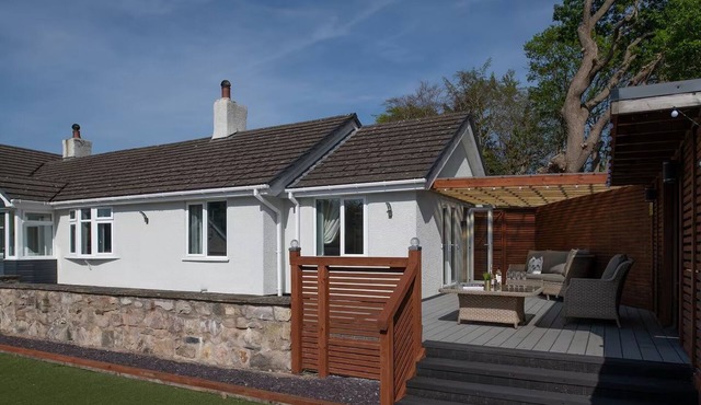 Pen y Coed-hot tub-countryside views