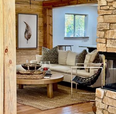 Pendelton Lodge - Country living in the Suburbs