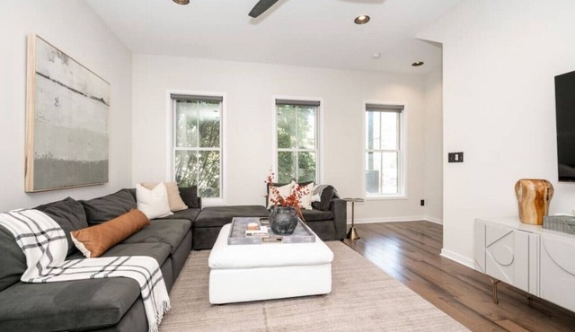 Pendleton Gem | Rooftop Views + Garage