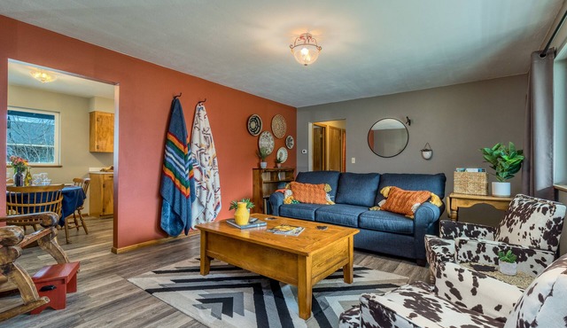 Pendleton House - Complimentary Wine Tasting