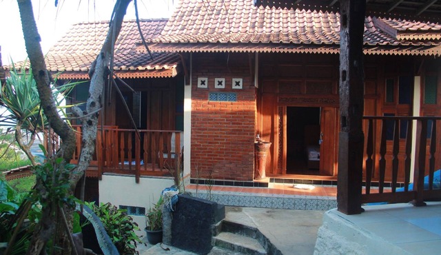 Penginapan BoB Home