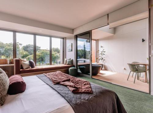 Peninsula Hot Springs