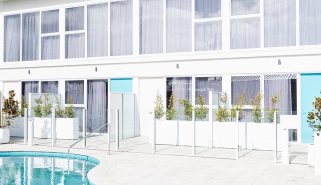 Peninsula Hotel Motel