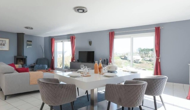 PENN AR ROZ - Large house PWD access near the sea