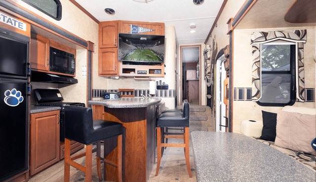 Penn State RV + Tailgate @ Beaver Stadium