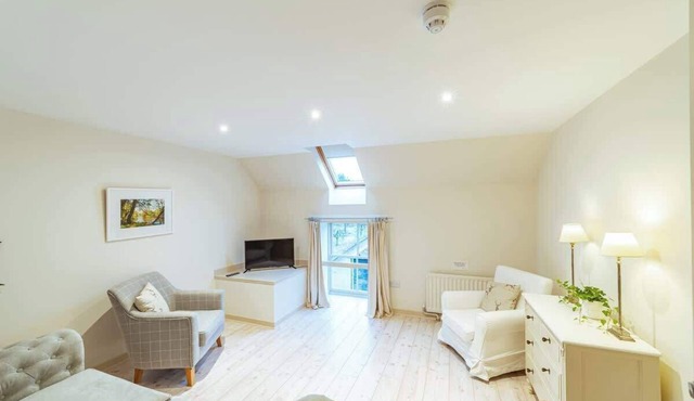 Penninghame Estate - Wallace Apartment