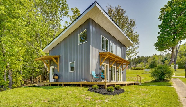 Pennsylvania Home - Porch, Grill & Foosball Table!