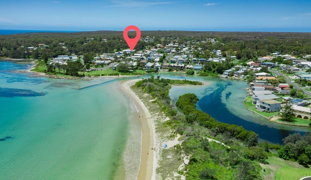 Penny's Hideaway - Ocean - Open Plan Modern Living