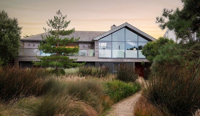 Penrich - Constantine Bay - a luxury house that sleeps 6 guests in 3 bedrooms