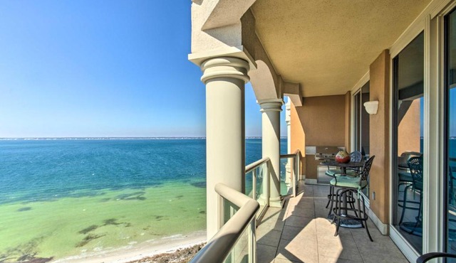 Pensacola Beach Resort Condo with Beach Access!