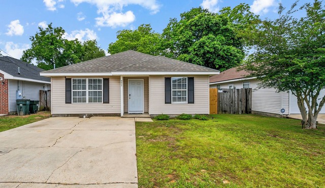 Pensacola Country Bungalow