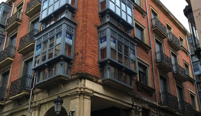 Pensión La Bilbaina - Albergue Logroño