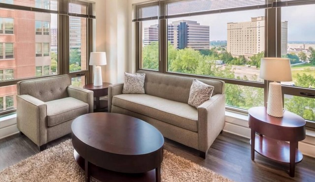Pentagon City 2 BR | Steps from Whole Foods