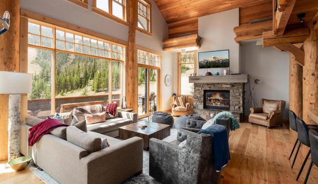 Penthouse 1 by Moonlight Basin Lodging