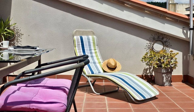 Penthouse 100m from Sea with Terrace, Near BCN