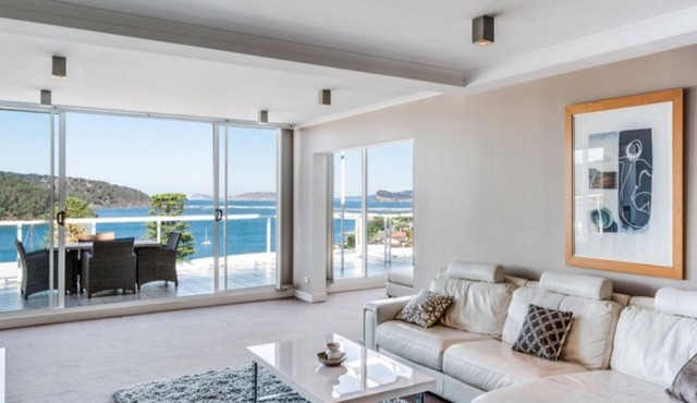 PENTHOUSE 707 - 4 Bedroom Oceanview Penthouse