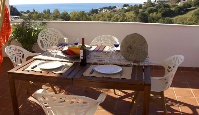 PENTHOUSE ANDALOU - NICE VIEW ON THE SEA