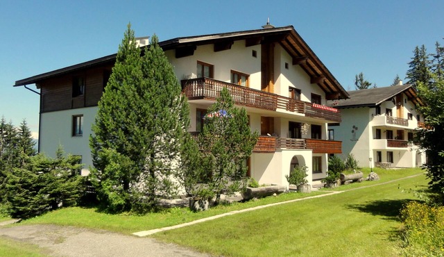 Penthouse apartment directly in the ski and hiking area Wangs Pizol