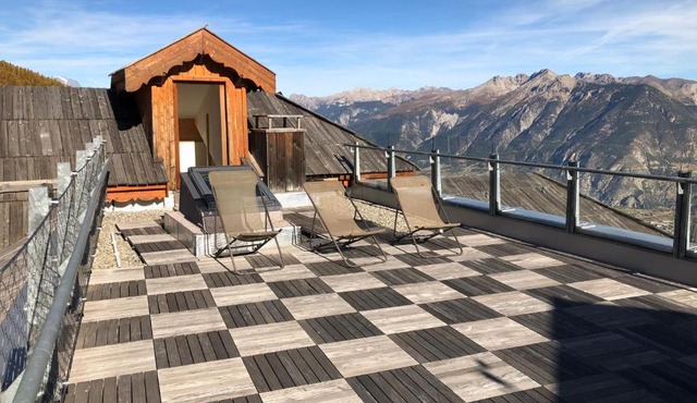 Penthouse "Bond 007" 120 m2 piscine sauna Risoul 1850