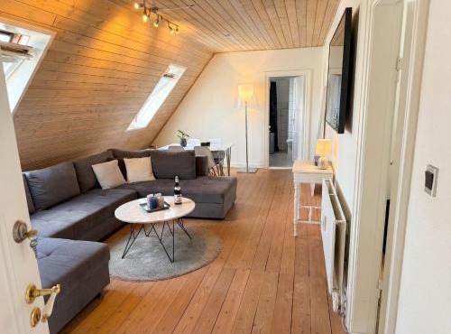 Penthouse - City Views - Walk to Everything - Esbjerg Island
