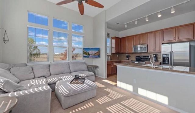 Penthouse Comfort in Dove Valley!