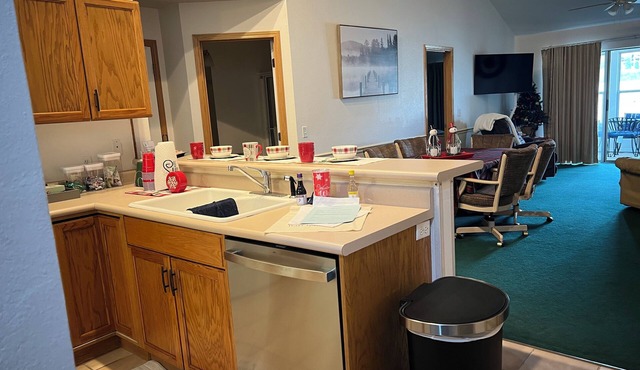 Penthouse condo 3 bedrooms, 3 king size beds, 3 Full bathroom Hollister/Branson