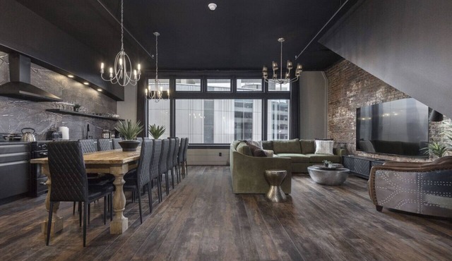 Penthouse Grand Executive Suite