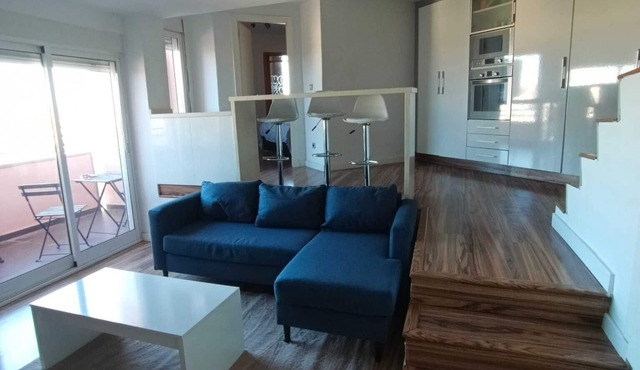 Penthouse Malvarrosa, maritime villages steps from the sea, privileged location.