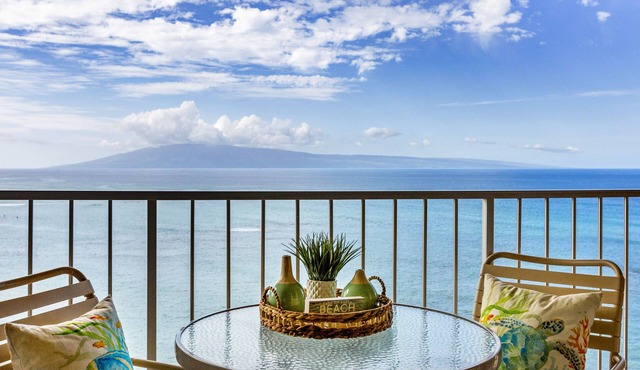Penthouse oceanfront great for whale watching