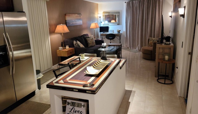 Penthouse, picturesque sunset views, private terraces clubhouse amenities enjoy!