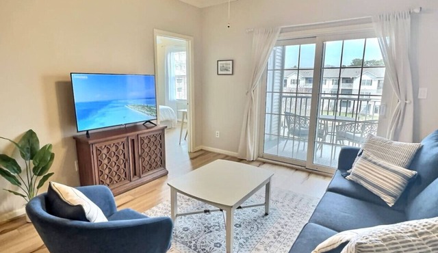 Penthouse Place a TOP floor condo for you and yours