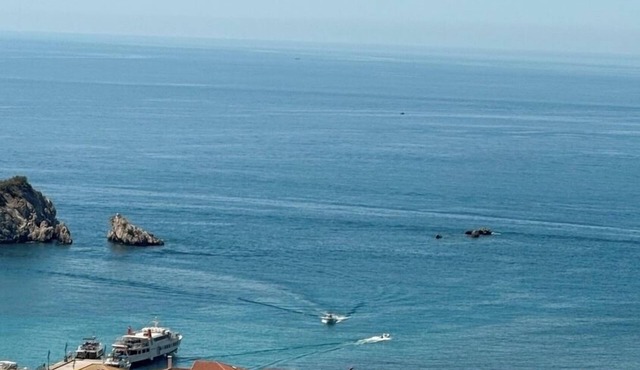 Penthouse sea view suite