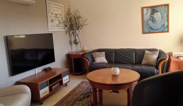 Penthouse - Sleeps 4 - Rooftop terrace - Pool