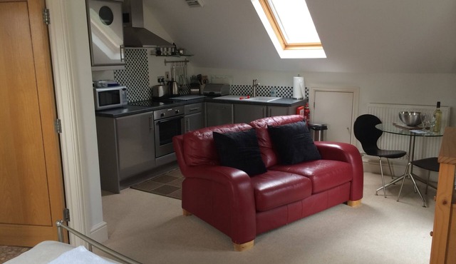 Penthouse Studio @ Southover Beach, opposite Beach