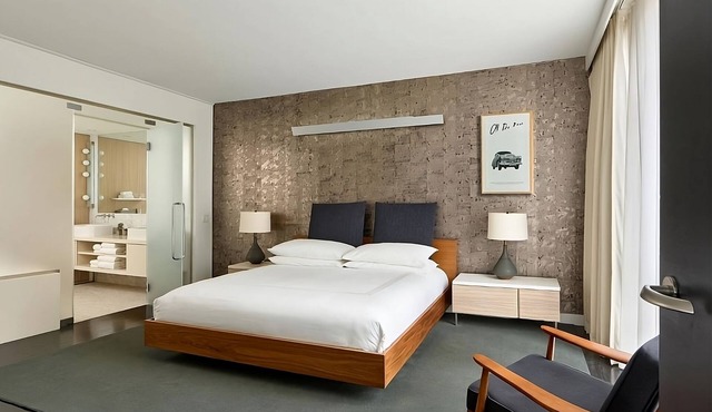 Penthouse Suite at Smyth Tribeca, City Views, Onsite Restaurant & Bar!