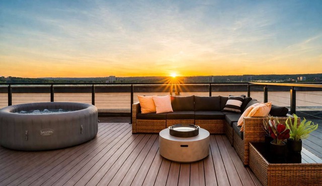Penthouse w Private Terrace + Hot Tub Near NYC