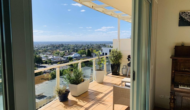 Penthouse with Amazing Views