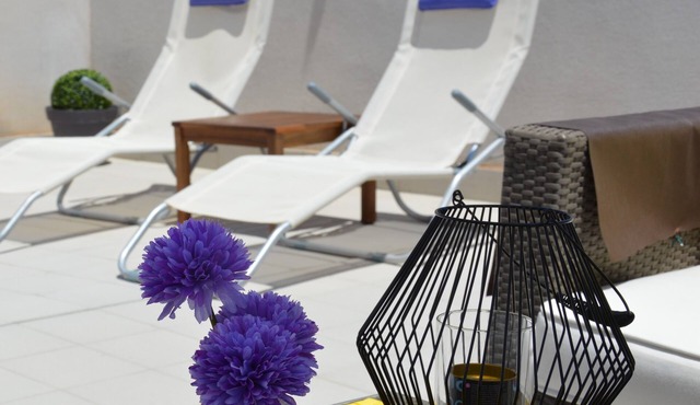 PENTHOUSE WITH LARGE TERRACE, SEA VIEWS, ONE STEP FROM THE BEACH AND WIFI