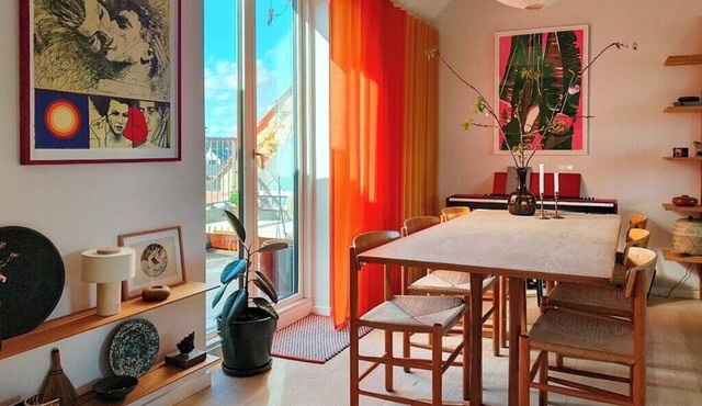Penthouse with vaulted ceiling in Nordvest