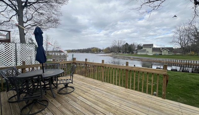 Pentwater Paradise on Bass Lake