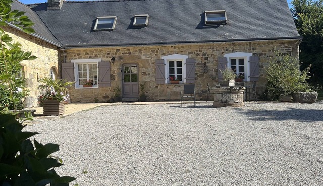 Penty Yves in a 17th century Métairie Bretonne * for 4 people