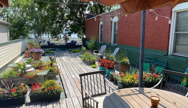 Pepin Marina Retreat: Cottage Apartment with Deck