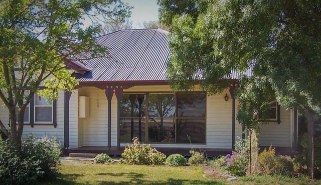Pepperton Homestead - Escape the city to Starry Skies and Peaceful Surroundings