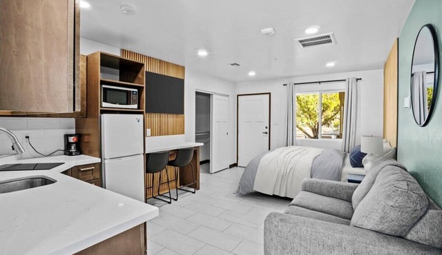 Peppertree Studios Su