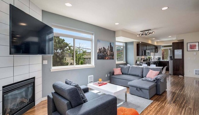 Perch - Marion Manor 13: Spacious & cozy living in the heart of Seattle