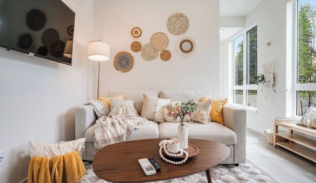 Perch - Urban Reflections 18: WS 97 | Cozy Home | Rooftop City View